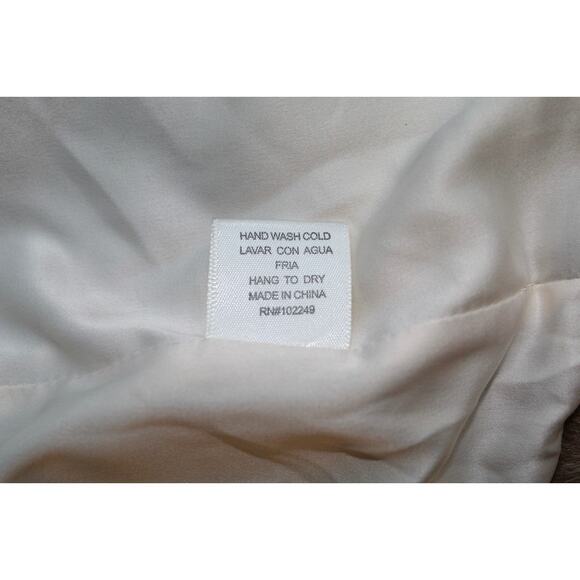 Altar’d State Faux Fur Vest – Women’s Large – Neutral Ombre Tan/Gray/White - Picture 7 of 7